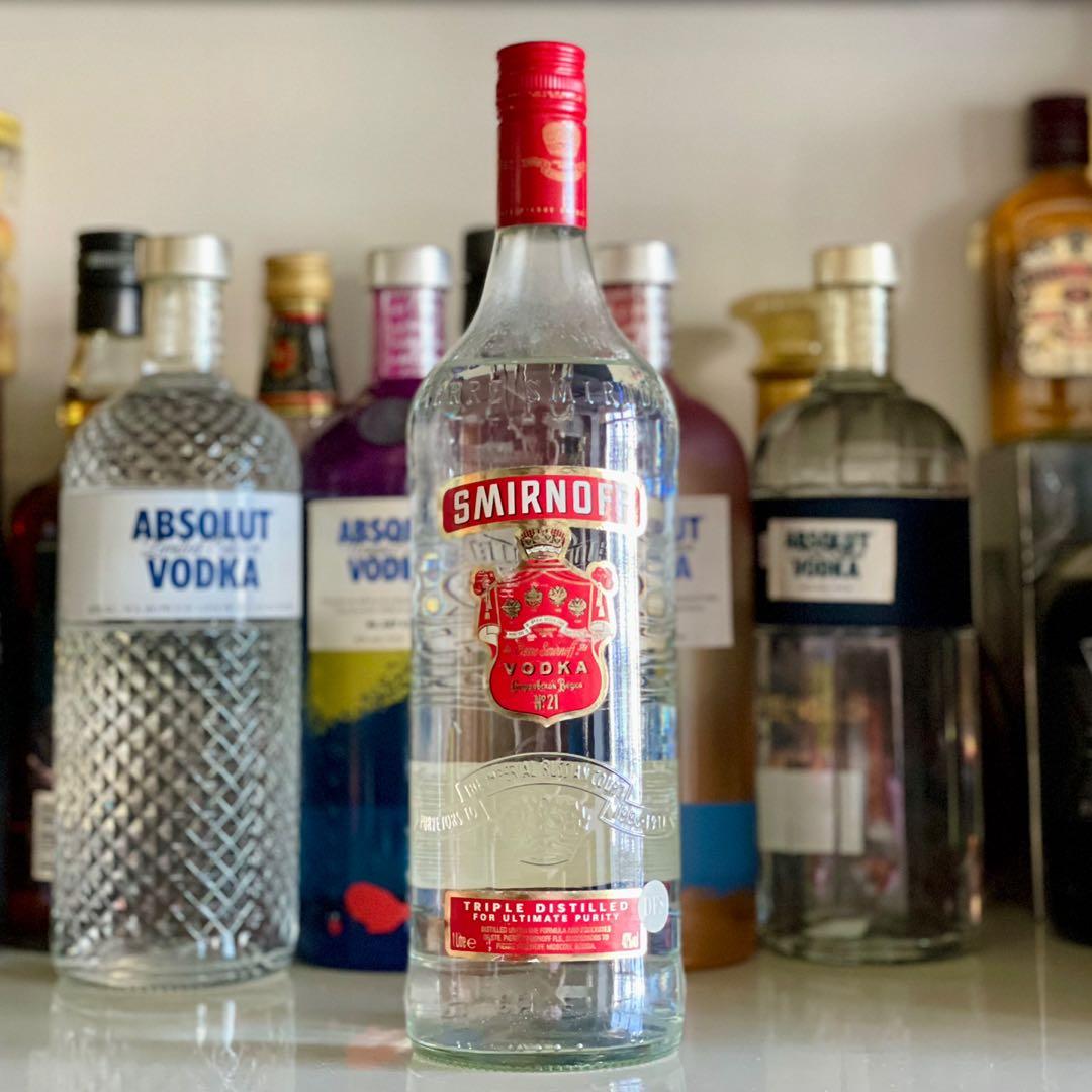 SMIRNOFF RED